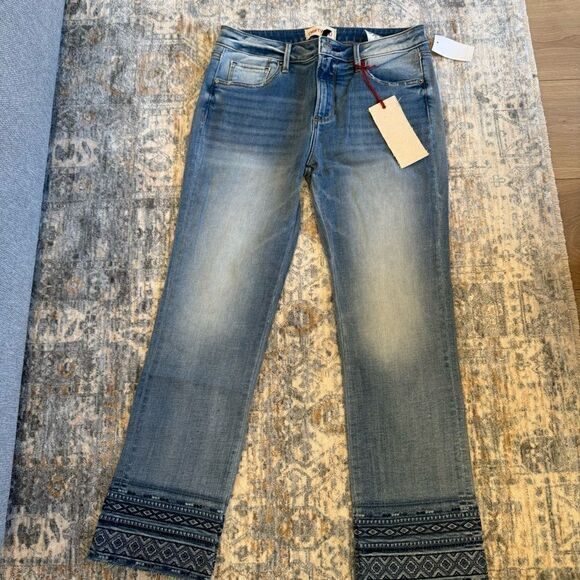 Driftwood Colette Diamond Embroidered Crop Jeans - Picture 2 of 6